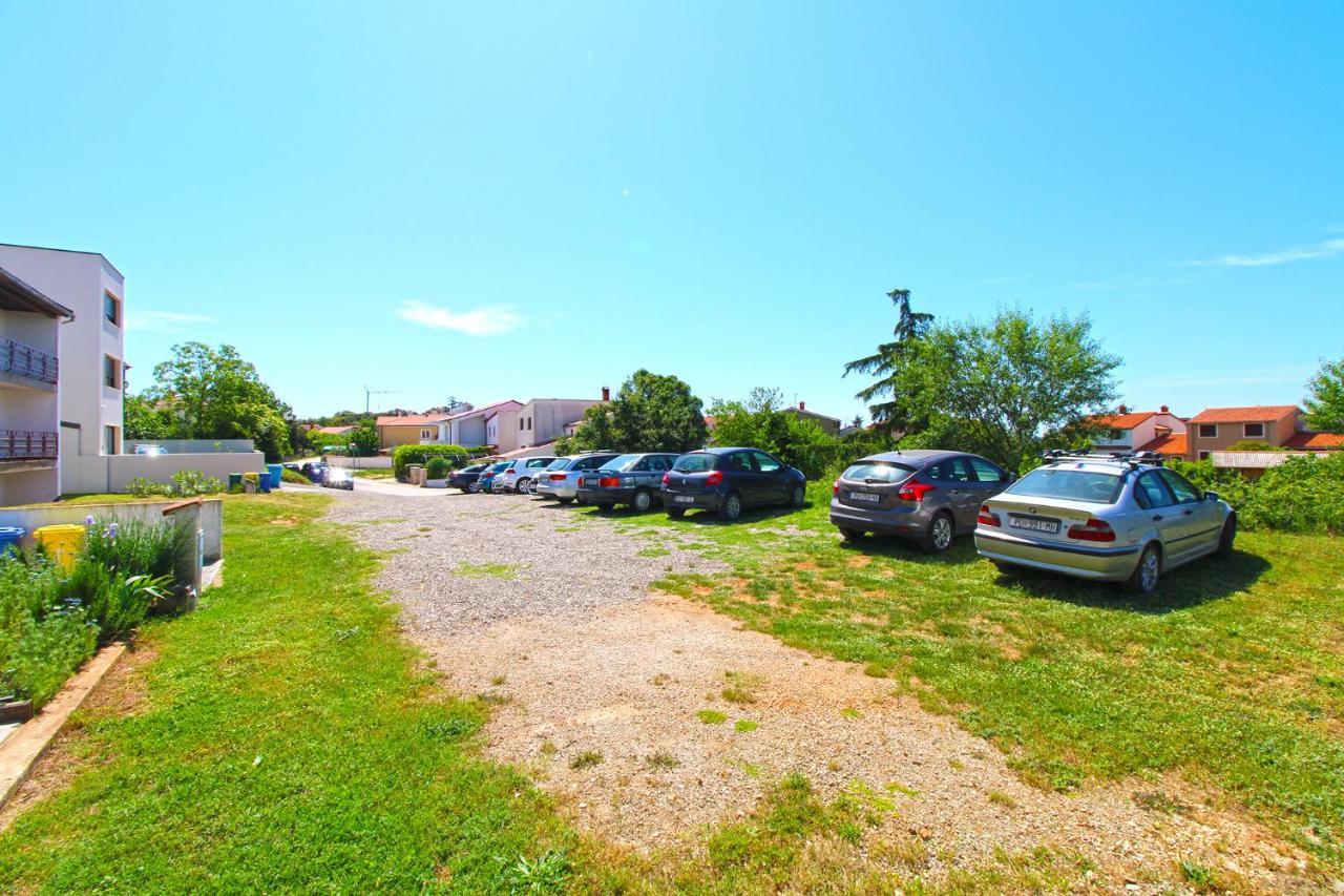 Apartments Veroslava 2159 Pula Buitenkant foto